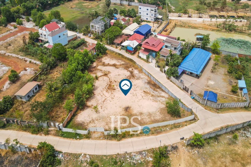 2,522 Sqm Land For Sale - Svay Dangkum, Siem Reap