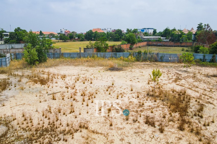 2,522 Sqm Land For Sale - Svay Dangkum, Siem Reap