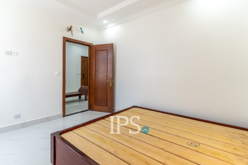 2 Bedroom Serviced Apartment For Rent - BKK1, Phnom Penh