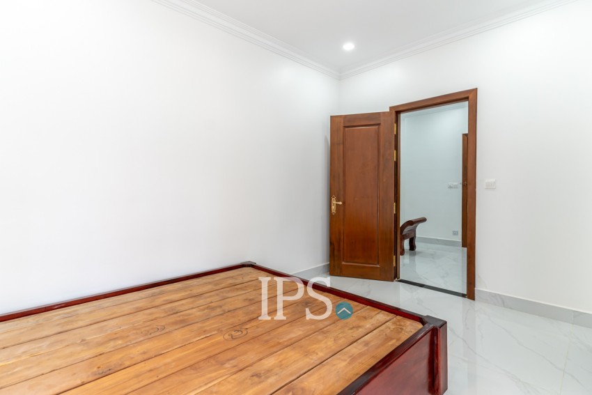 2 Bedroom Serviced Apartment For Rent - BKK1, Phnom Penh