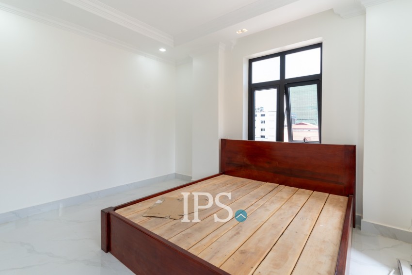 1 Bedroom Serviced Apartment For Rent - BKK1, Phnom Penh