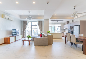 3 Bedroom Serviced Apartment For Rent - Tonle Bassac, Phnom Penh thumbnail