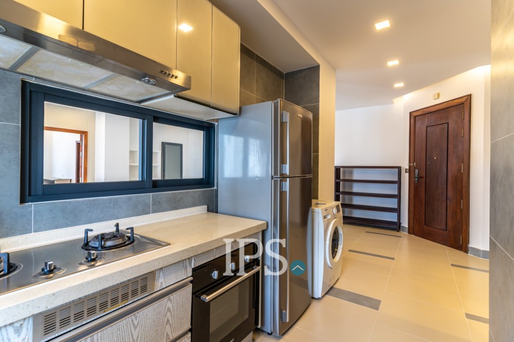 2 Bedroom Serviced Apartment For Rent - BKK 1, Phnom Penh - Image 7