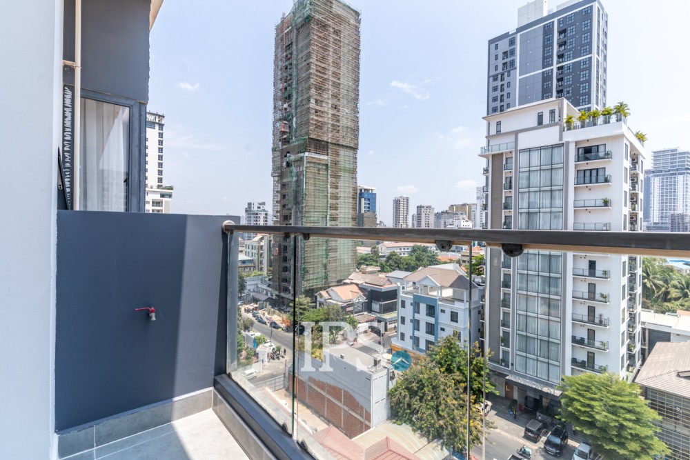 2 Bedroom Serviced Apartment For Rent - BKK 1, Phnom Penh - Image 16