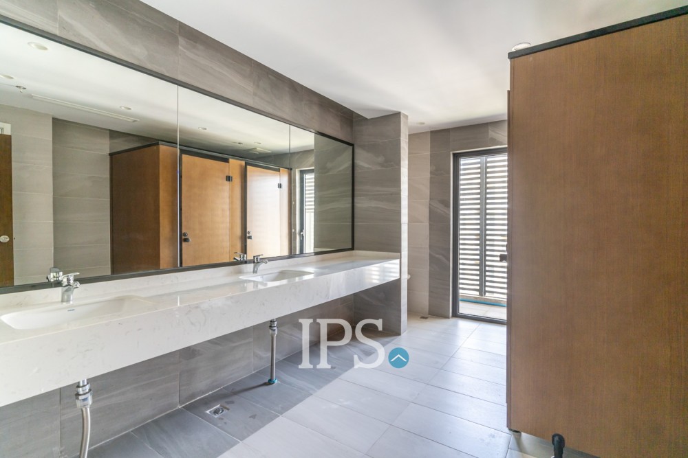 124.10 Sqm Office Space For Rent - Srah Chork, Phnom Penh - Image 11