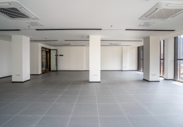 105.62 Sqm Office Space For Rent - Srah Chork, Phnom Penh thumbnail