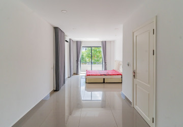 5 Bedroom Queen B Villa For Rent - Chip Mong 598, Khan Russey Keo, Phnom Penh thumbnail