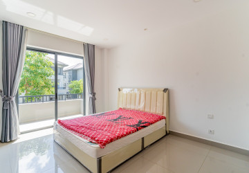 5 Bedroom Queen B Villa For Rent - Chip Mong 598, Khan Russey Keo, Phnom Penh thumbnail