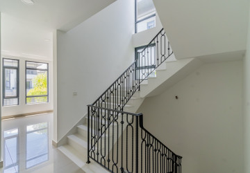 5 Bedroom Queen B Villa For Rent - Chip Mong 598, Khan Russey Keo, Phnom Penh thumbnail