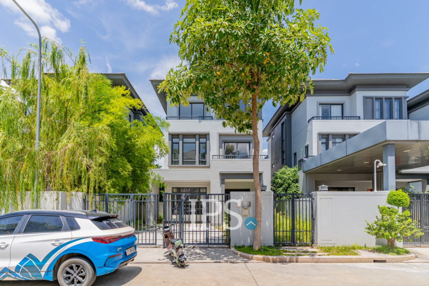 5 Bedroom Queen B Villa For Rent - Chip Mong 598, Khan Russey Keo, Phnom Penh