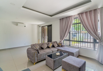 5 Bedroom Queen B Villa For Rent - Chip Mong 598, Khan Russey Keo, Phnom Penh thumbnail