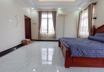 4 Bedroom Villa For Rent - Svay Dangkum, Siem Reap thumbnail