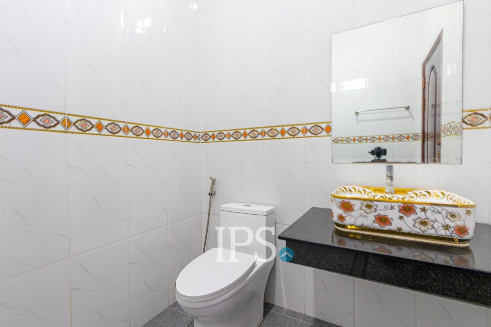4 Bedroom Villa For Rent - Svay Dangkum, Siem Reap - Image 25