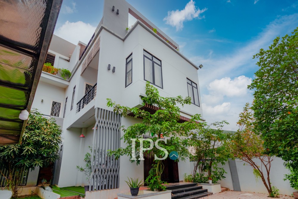 4 Bedroom Villa For Rent - Svay Dangkum, Siem Reap - Image 41