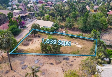 1,039 Sqm Residential Land For Sale - Svay Dangkum, Siem Reap thumbnail