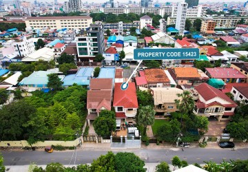 6 Bedroom Villa For Rent - Toul Kork, Phnom Penh thumbnail