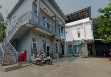 2 Bedroom Apartment For Rent - Slor Kram, Siem Reap thumbnail
