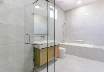 2 Bedroom Serviced Apartment For Rent - Tonle Bassac, Phnom Penh thumbnail