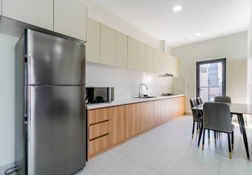2 Bedroom Serviced Apartment For Rent - Tonle Bassac, Phnom Penh thumbnail