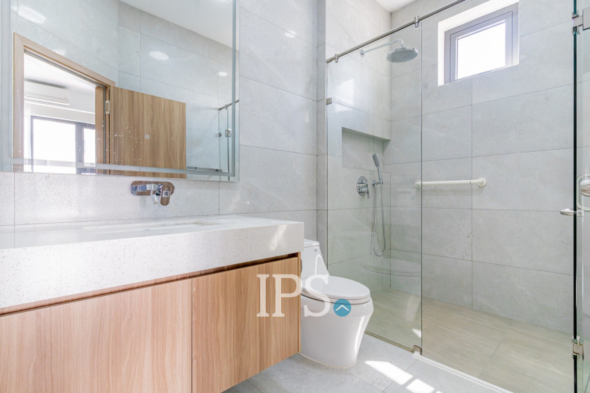 2 Bedroom Serviced Apartment For Rent - Tonle Bassac, Phnom Penh