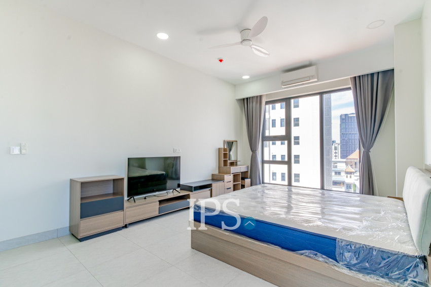 2 Bedroom Serviced Apartment For Rent - Tonle Bassac, Phnom Penh