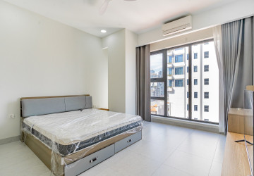 2 Bedroom Serviced Apartment For Rent - Tonle Bassac, Phnom Penh thumbnail