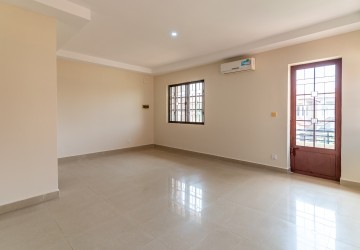 4 Bedroom Villa For Rent - Kouk Khleang, Phnom Penh thumbnail