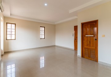 4 Bedroom Villa For Rent - Kouk Khleang, Phnom Penh thumbnail