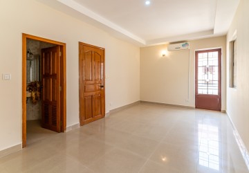 4 Bedroom Villa For Rent - Kouk Khleang, Phnom Penh thumbnail