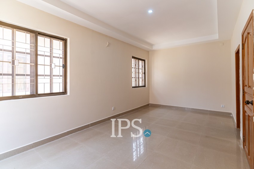 4 Bedroom Villa For Rent - Kouk Khleang, Phnom Penh