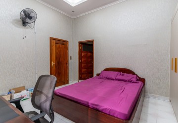 Renovated 2 Bedroom Apartment For Rent - BKK1, Phnom Penh thumbnail