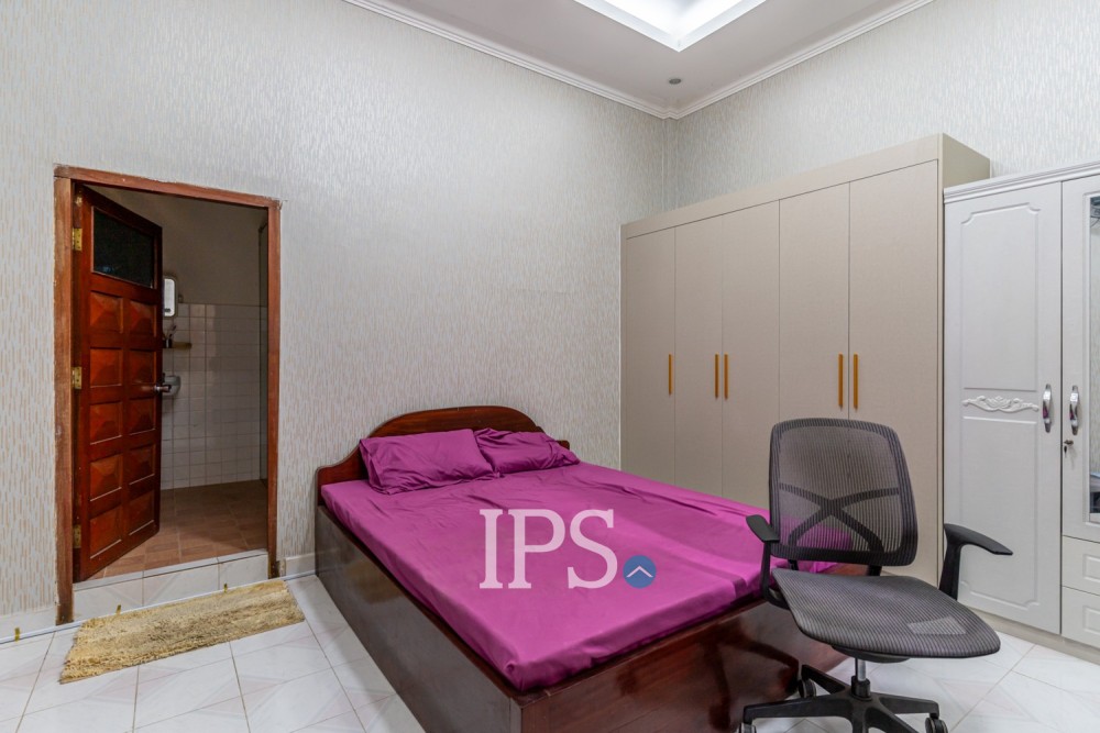 Renovated 2 Bedroom Apartment For Rent - BKK1, Phnom Penh - Image 9