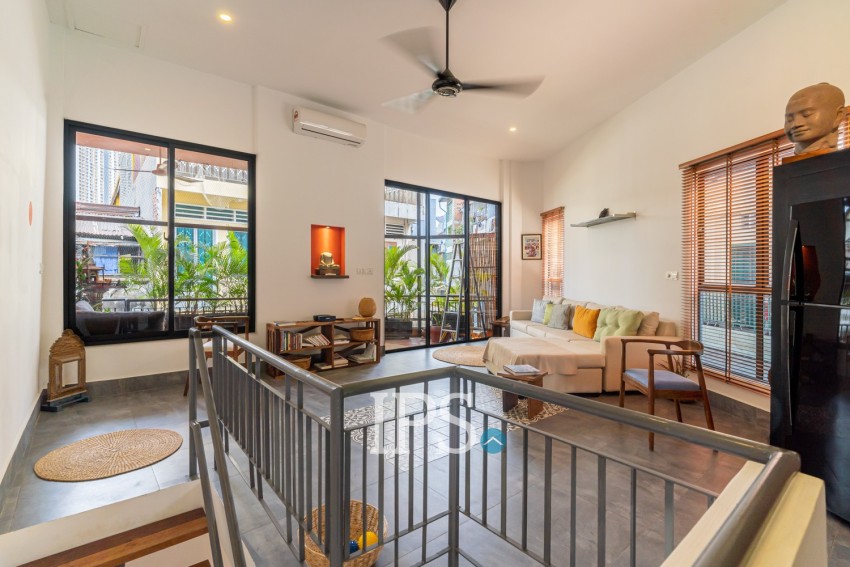 Ronovated 2 Bedroom Apartment For Sale - Oresey 1, Phnom Penh