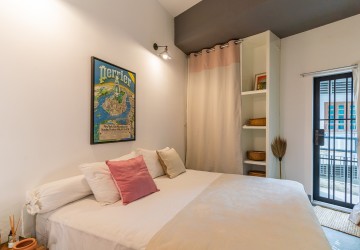 Ronovated 2 Bedroom Apartment For Sale - Oresey 1, Phnom Penh thumbnail