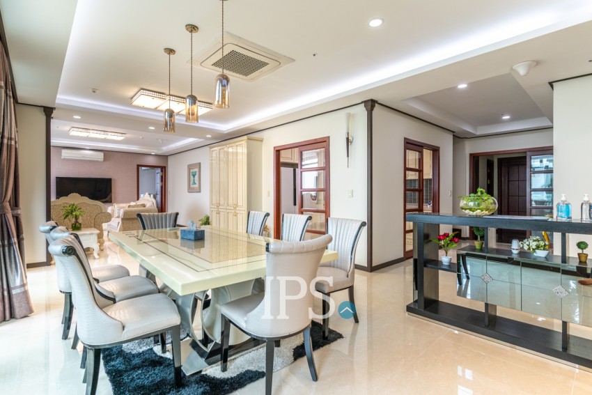 4 Bedroom Penthouse  For Rent - DeCastle Royal, BKK1, Phnom Penh