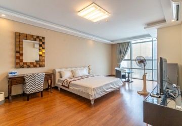 4 Bedroom Penthouse  For Rent - DeCastle Royal, BKK1, Phnom Penh thumbnail