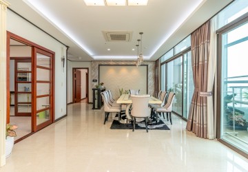 4 Bedroom Penthouse  For Rent - DeCastle Royal, BKK1, Phnom Penh thumbnail