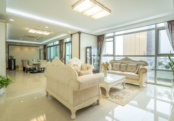 4 Bedroom Penthouse  For Rent - DeCastle Royal, BKK1, Phnom Penh thumbnail