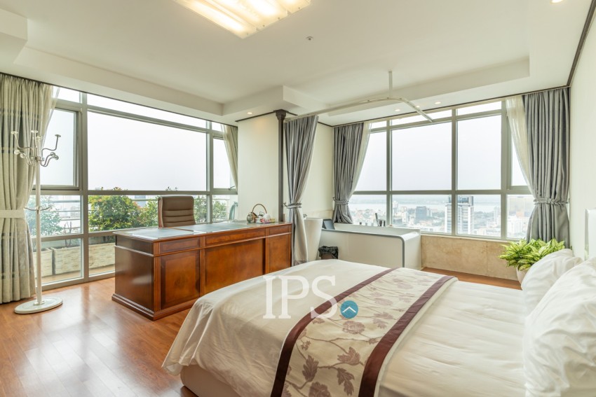 4 Bedroom Penthouse  For Rent - DeCastle Royal, BKK1, Phnom Penh