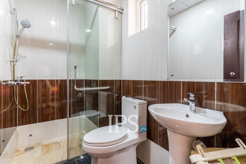 16th Floor 2 Bedroom Condo For Sale - Mekong View Tower 2,  Chroy Changvar, Phnom Penh - Image 12