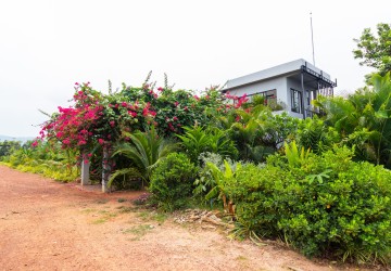 7,451 Sqm Land with 3 Bedroom Villa For Sale - Bantay Srei, Siem Reap thumbnail