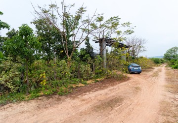 7,451 Sqm Land with 3 Bedroom Villa For Sale - Bantay Srei, Siem Reap thumbnail