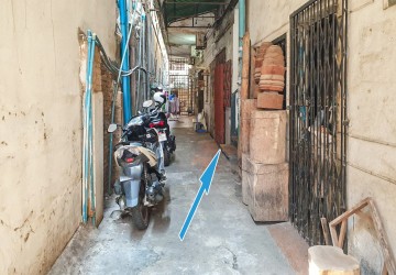 Renovated 3 Bedroom Duplex Apartment For Rent - Chey Chumneah, Phnom Penh thumbnail