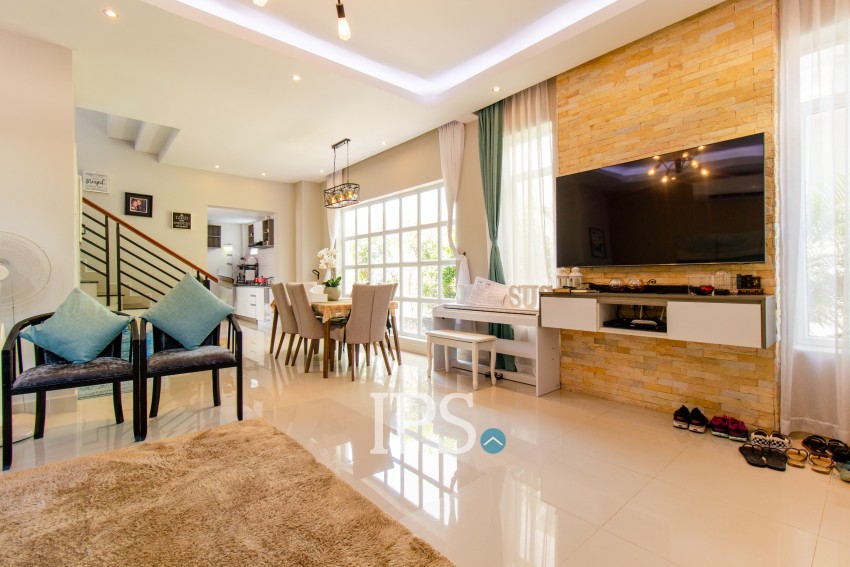 3 Bedroom Villa For Sale - Borey Premier, Svay Dungkum, Siem Reap