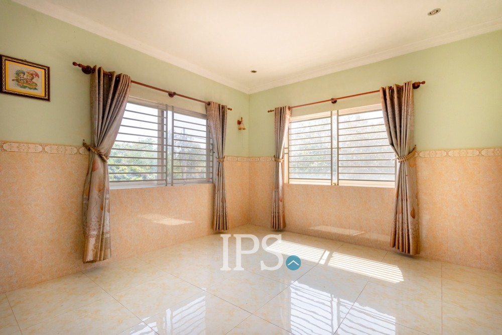 4 Bedroom House For Rent - Sala Kamreuk, Siem Reap - Image 9