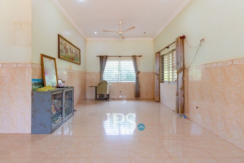 4 Bedroom House For Rent - Sala Kamreuk, Siem Reap