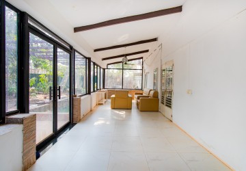 5 Bedroom House For Sale - Svay Dangkum, Siem Reap thumbnail