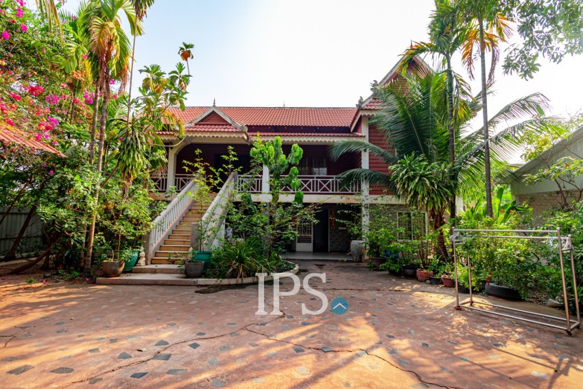 5 Bedroom House For Sale - Svay Dangkum, Siem Reap