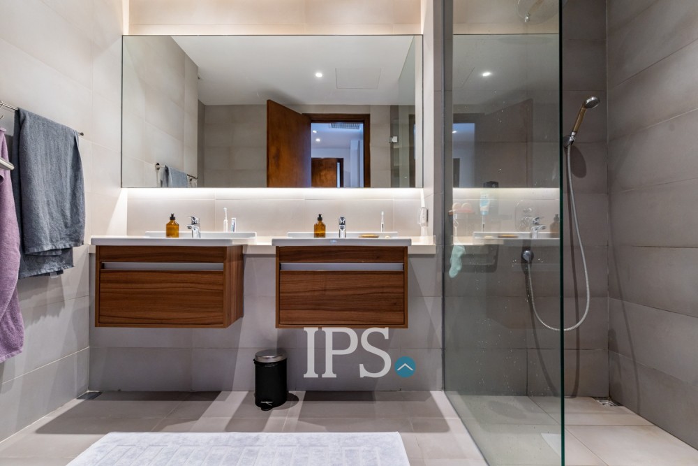 3 Bedroom Condo For Rent - Embassy Central, BKK1, Phnom Penh - Image 19