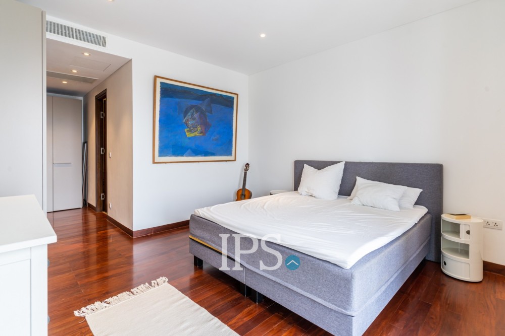 3 Bedroom Condo For Rent - Embassy Central, BKK1, Phnom Penh - Image 13